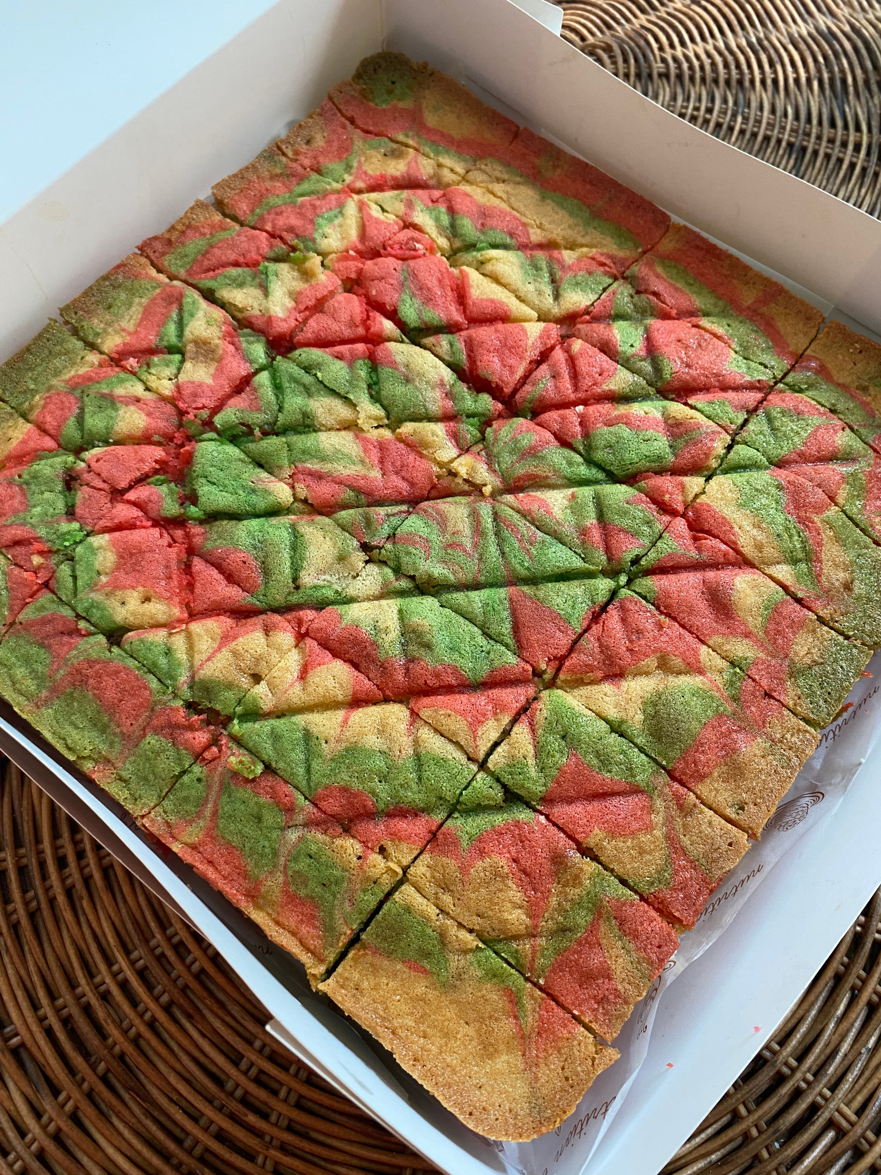 (PREORDER) KEK MARBLE KLASIK